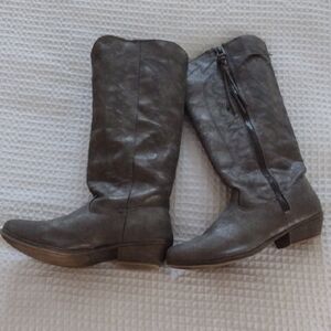 Stylish Over the Knee Gray Boots